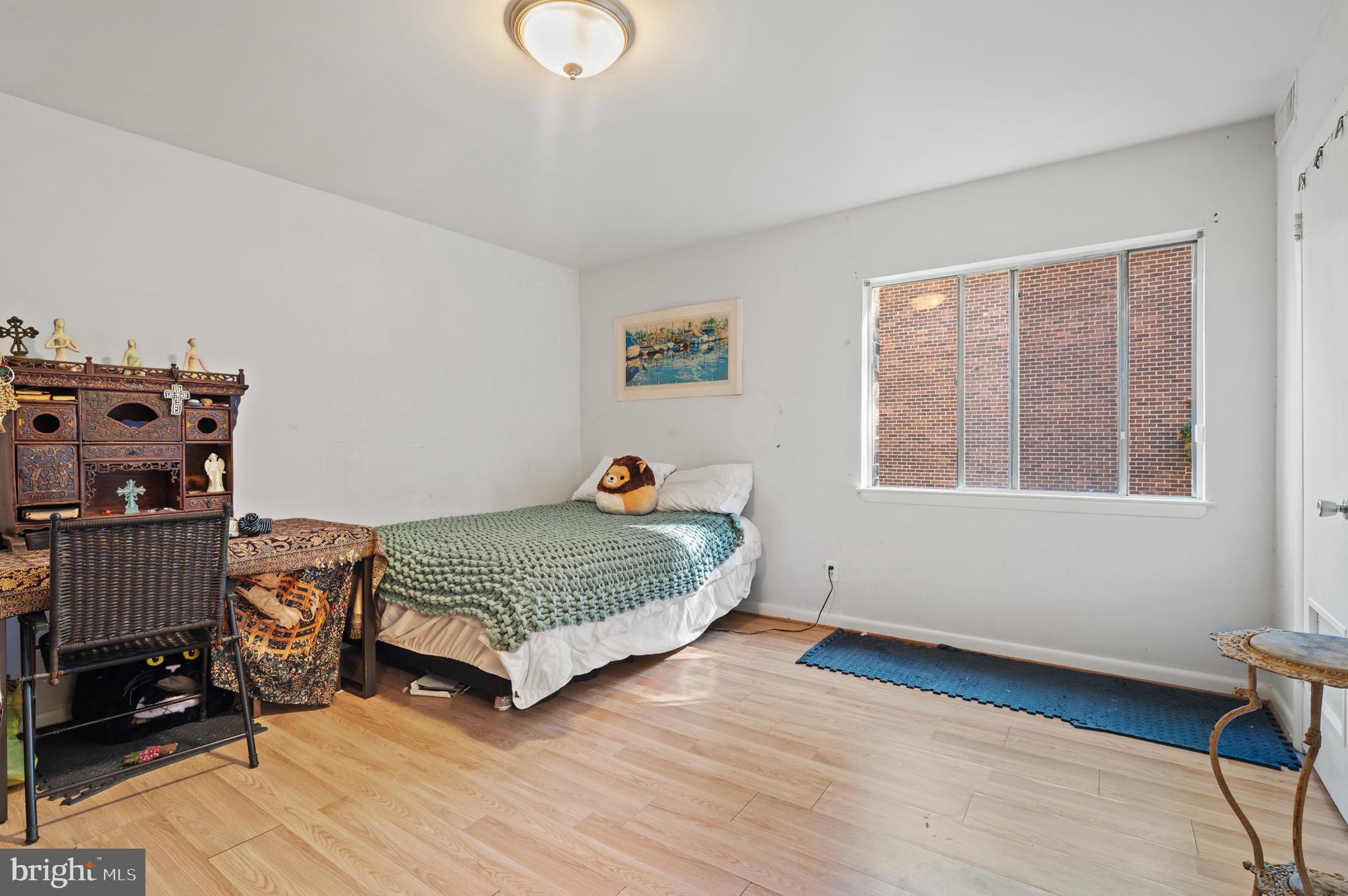 11616 Vantage Hill Road, Unit 2C Reston, VA 20190 - Photo 16 of 23 Primary Bedroom