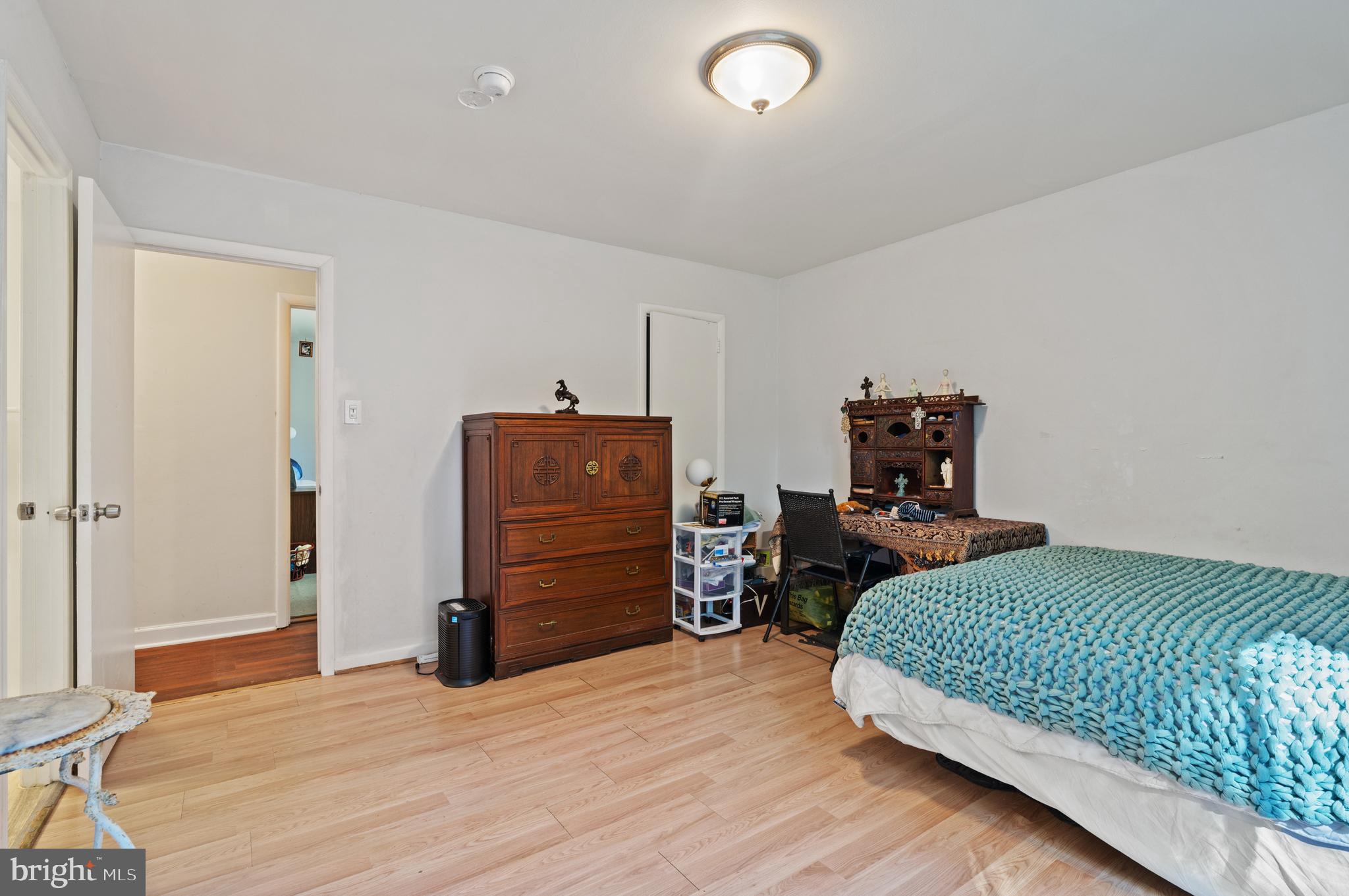 11616 Vantage Hill Road, Unit 2C Reston, VA 20190 - Photo 17 of 23 Primary Bedroom