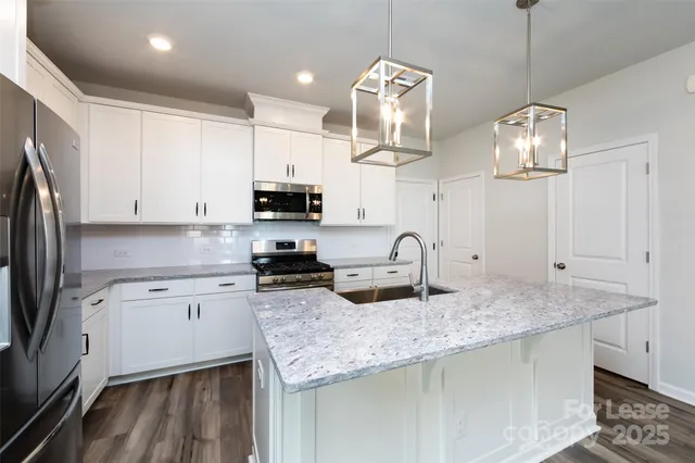 $3,150 | 2550 Lydia Avenue, Charlotte, NC 28205