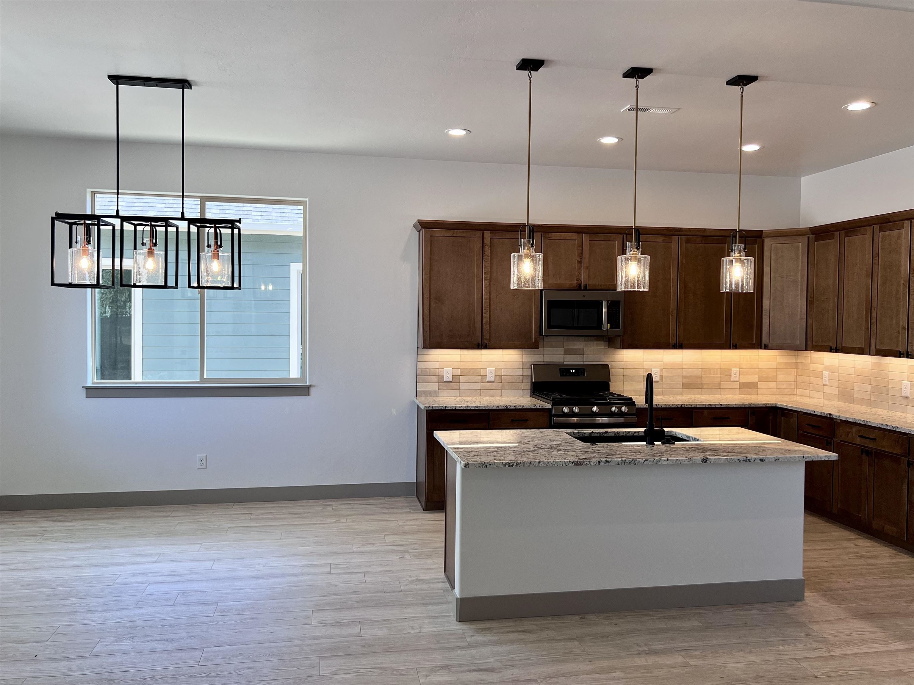 792 Spur Cross Road Grand Junction, CO 81505 - Photo 9 of 18 Gallery Image 9