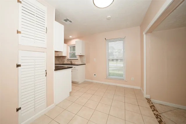 $1,800 | 5227 Ridge Turn Drive, Houston, TX 77053