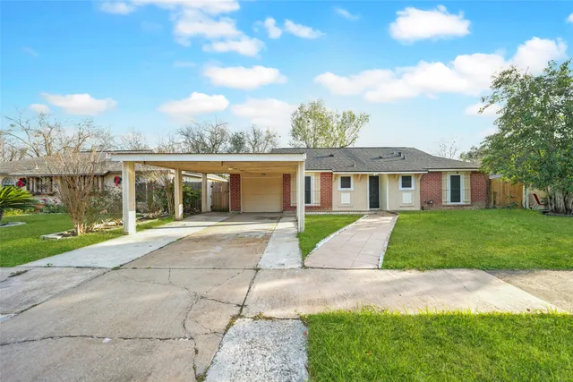 $1,800 | 5227 Ridge Turn Drive, Houston, TX 77053