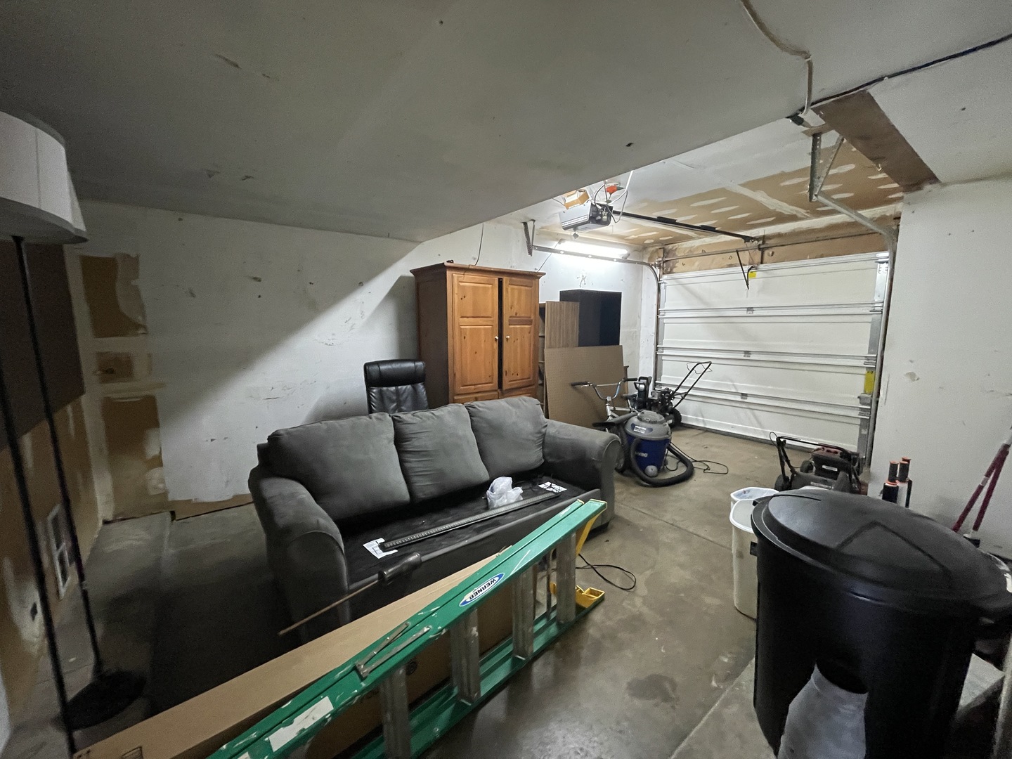 2061 Windward Lane Hanover Park, IL 60133 - Photo 14 of 15 a living room with furniture