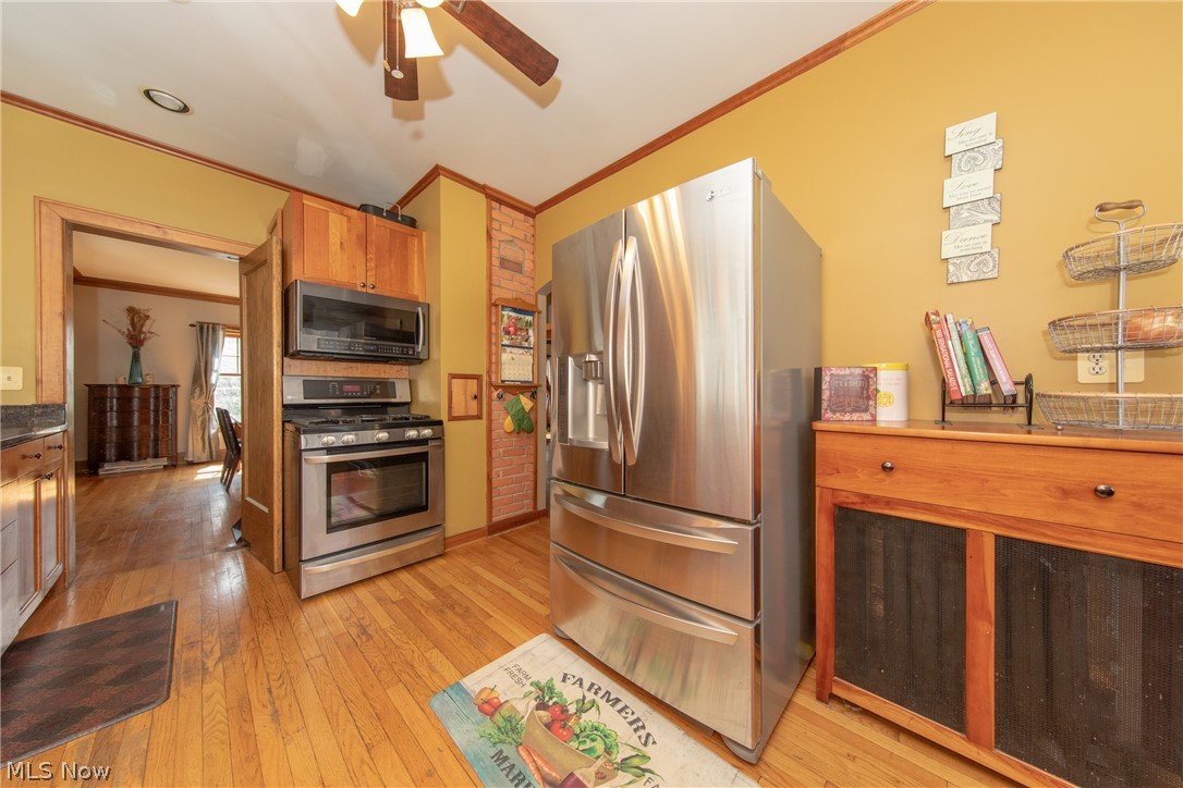 2915 Edgehill Road Cleveland, OH 44118 - Photo 12 of 35 Gallery Image 12