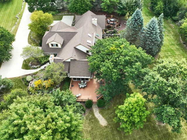 $849,900 | N19W22081 Foxview Court, Unit 2B, Waukesha, WI 53186