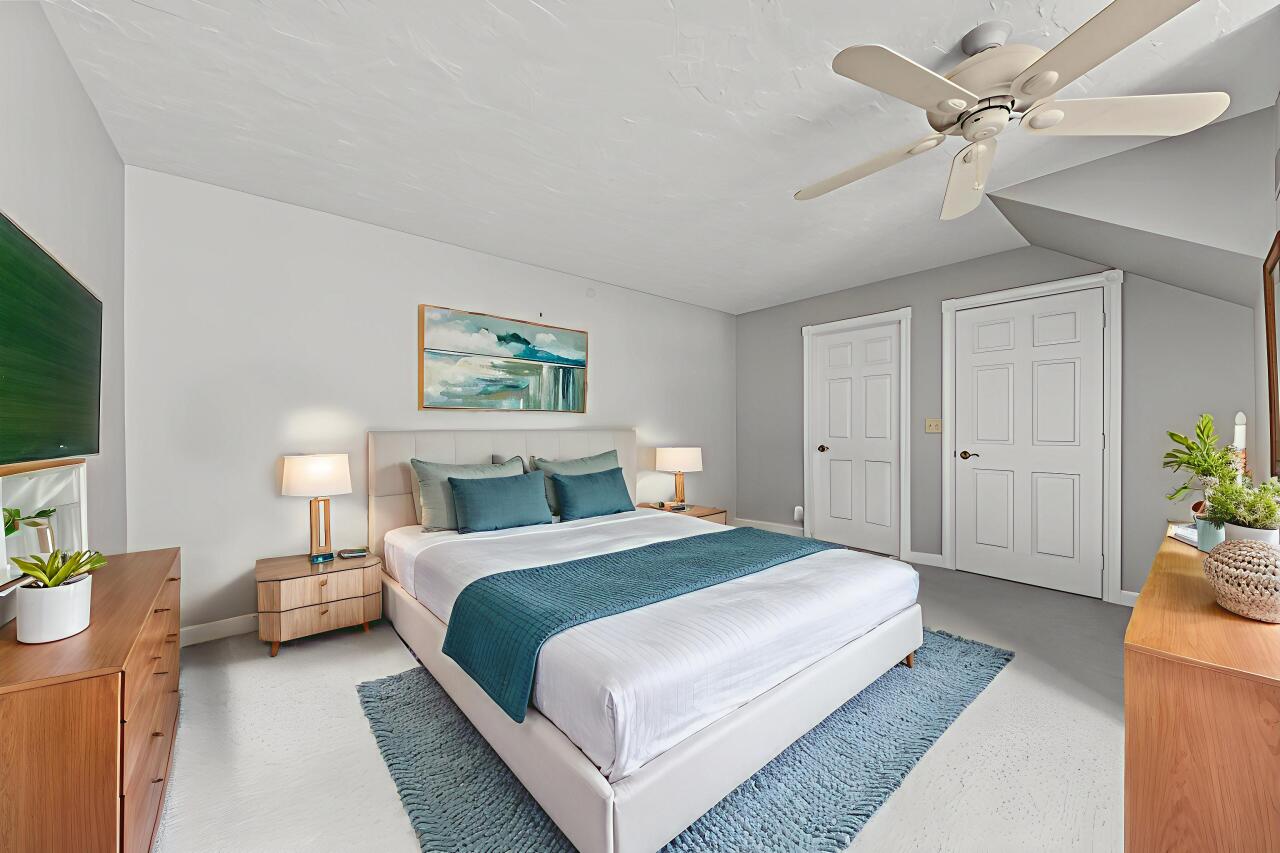 N19W22081 Foxview Court, Unit 2B Waukesha, WI 53186 - Photo 10 of 50 VS Bedroom