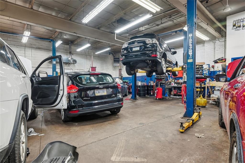 4225 Main Street Pittsburgh, PA 15224 - Photo 16 of 30 a view of car garage