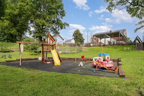 $789,900 | 2003 Lebanon Pike, Nashville, TN 37210