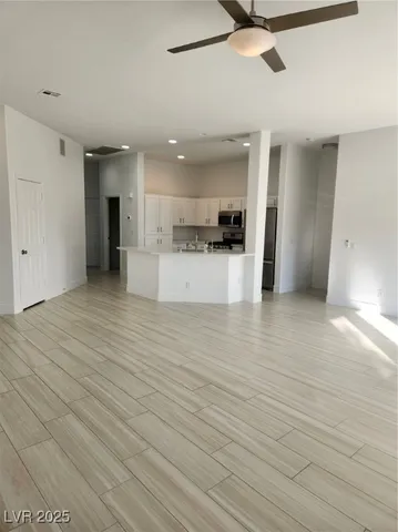 $2,200 | 9238 Alpine Bliss Street, Las Vegas, NV 89123