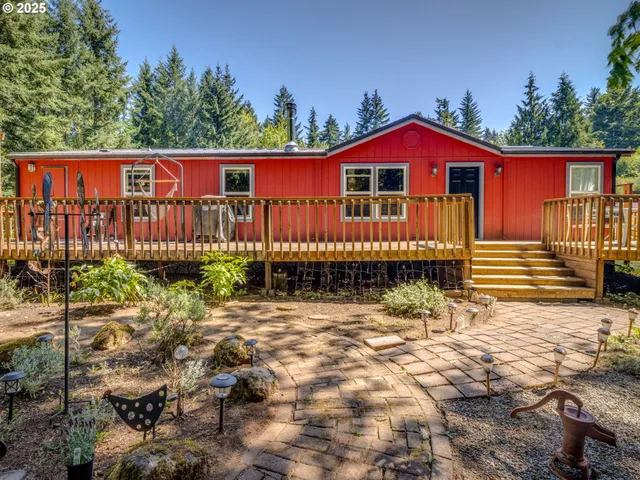 $650,000 | 20284 El Romar Drive Northeast, Scotts Mills, OR 97375