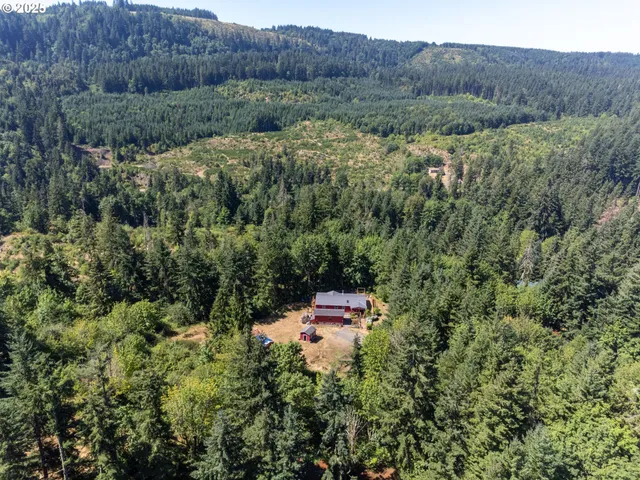 $650,000 | 20284 El Romar Drive Northeast, Scotts Mills, OR 97375