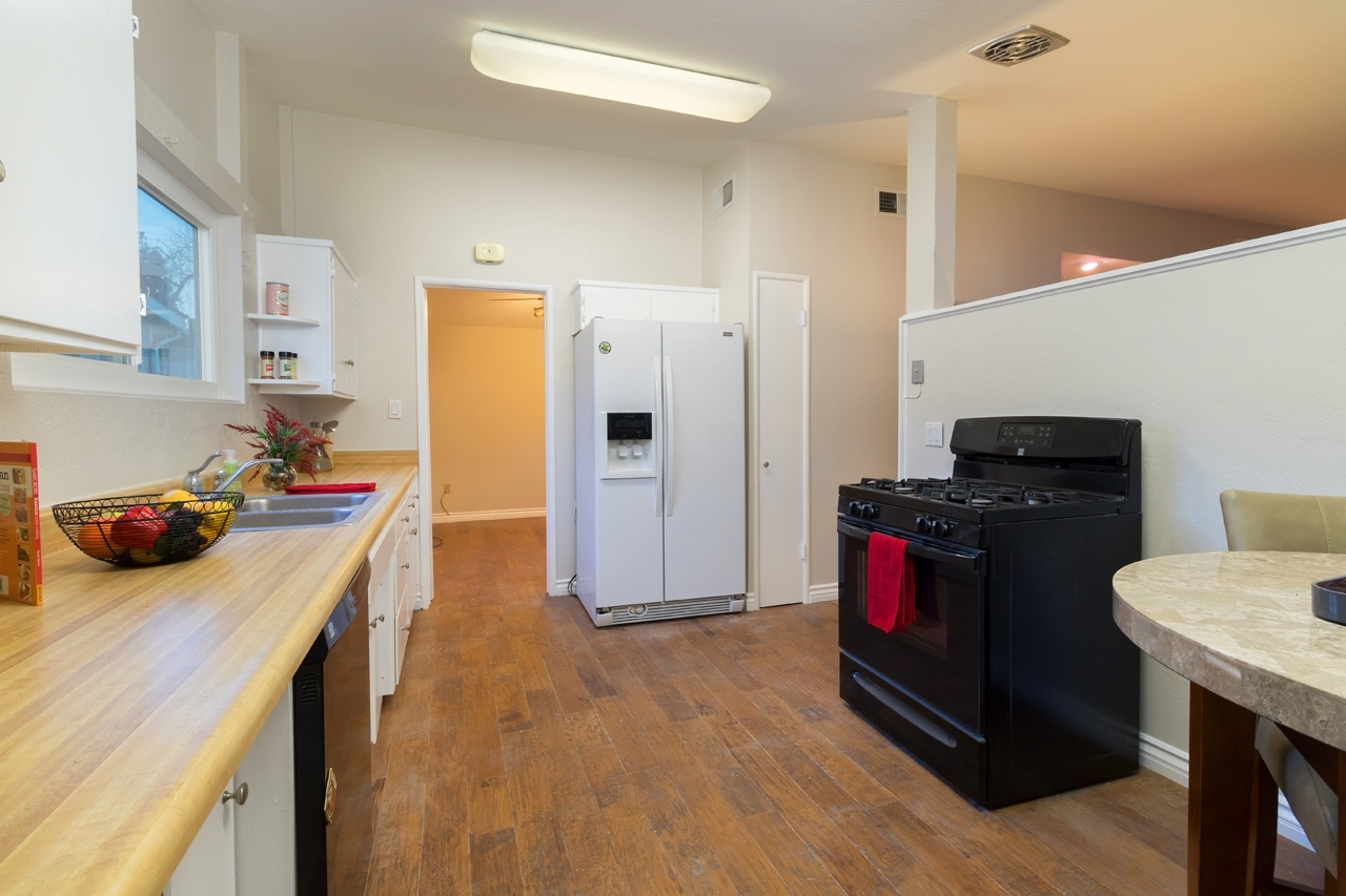 13508 Powers Road Poway, CA 92064 - Photo 4 of 10