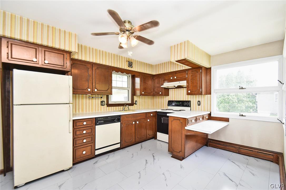 171 Tatamy Road Nazareth, PA 18064 - Photo 8 of 28 Gallery Image 8