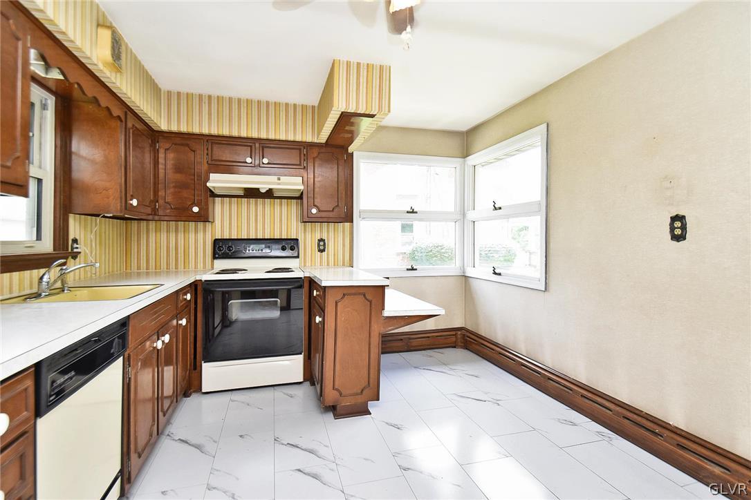 171 Tatamy Road Nazareth, PA 18064 - Photo 9 of 28 Gallery Image 9