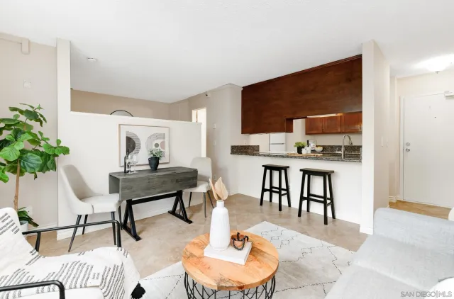 $299,000 | 7508 Parkway Drive, Unit 102, La Mesa, CA 91942