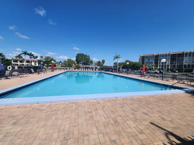 $1,875 | 851 Three Islands Boulevard, Unit 102, Hallandale Beach, FL 33009