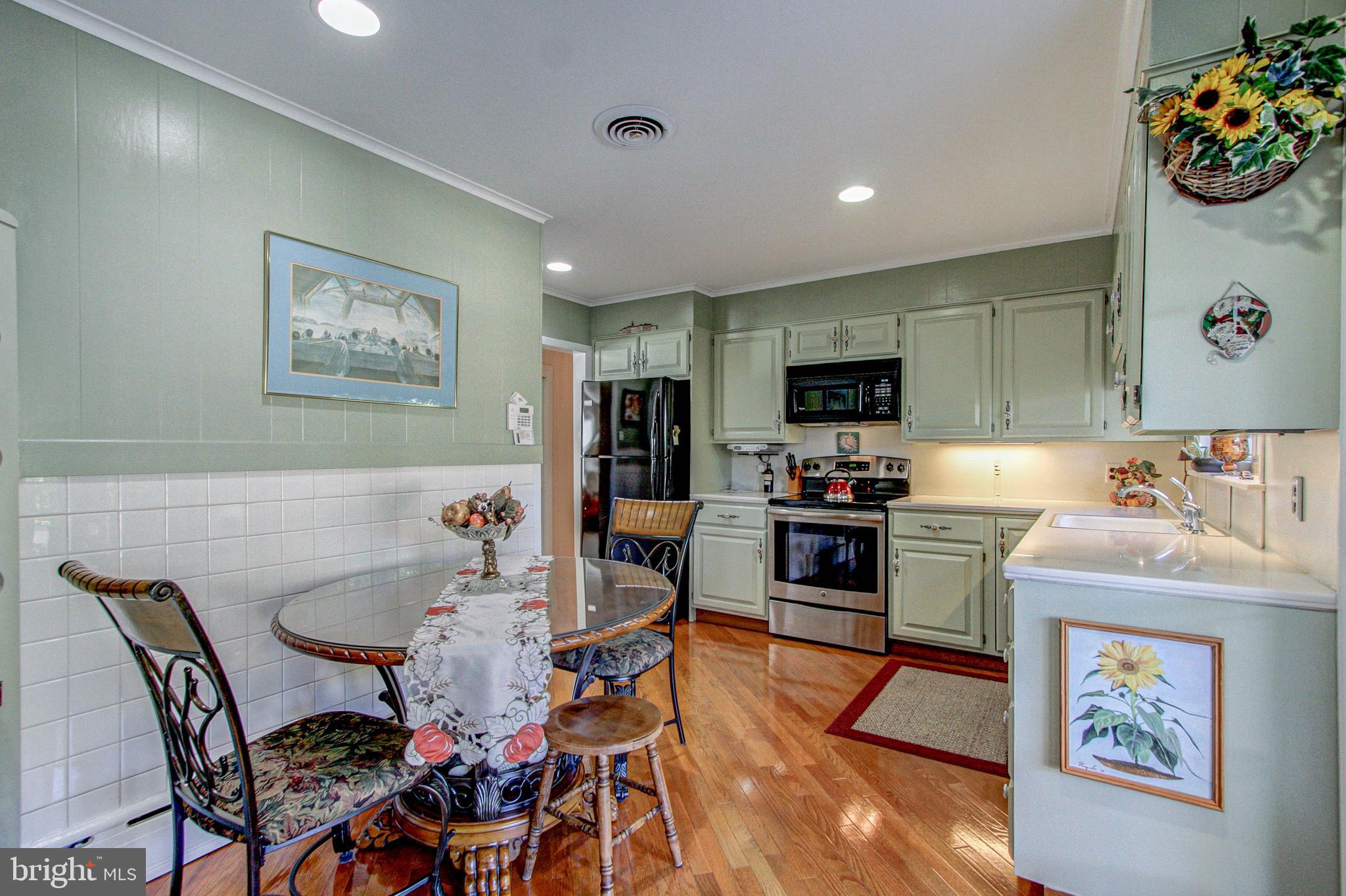 3580 Post Road Huntingdon Valley, PA 19006 - Photo 13 of 47 Eat in Kitchen