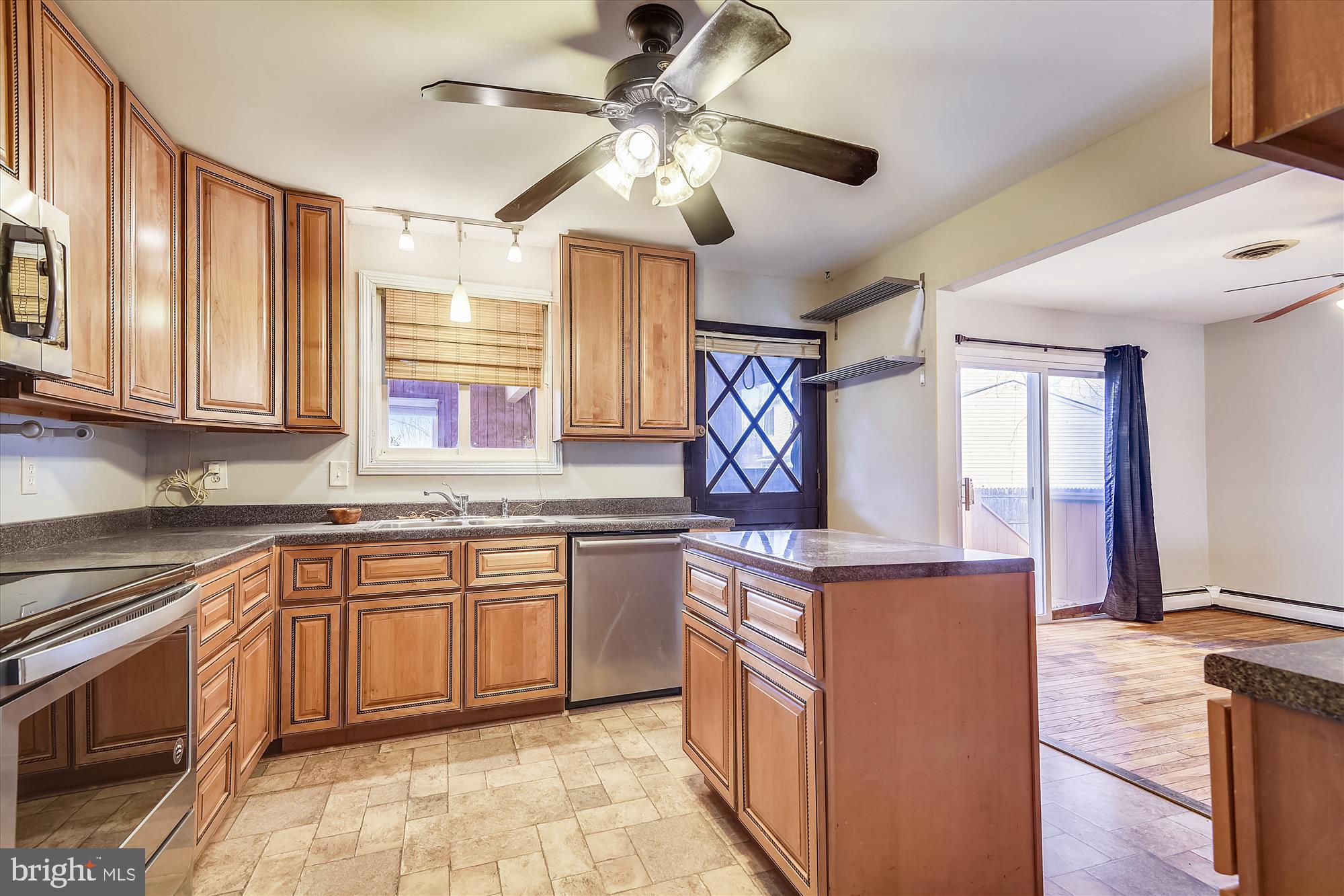 2227 Monocacy Road Essex, MD 21221 - Photo 6 of 42