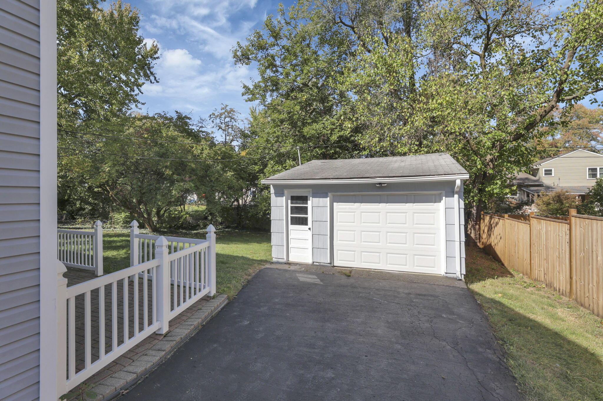 960 Bernard Road Columbus, OH 43221 - Photo 54 of 66 57-web-or-mls-011A5760
