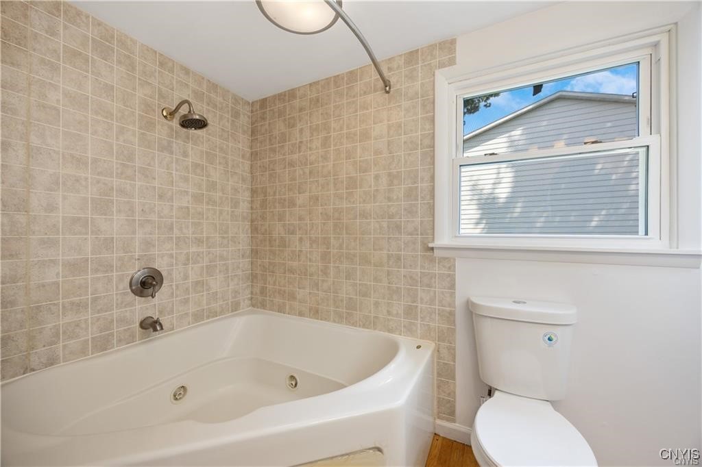 7661 Totman Road Cicero, NY 13212 - Photo 24 of 34 Master bath