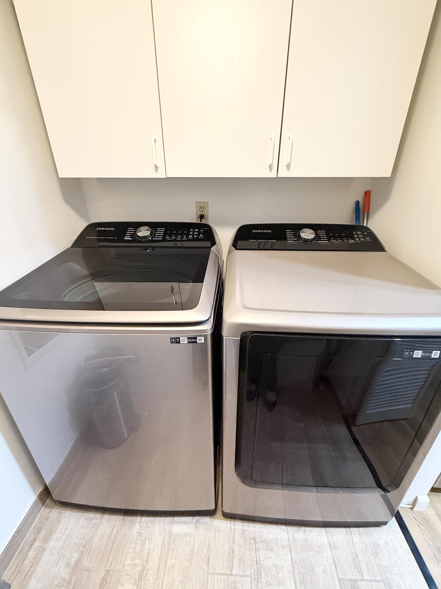 301 Pine Ridge Circle, Unit C2 Greenacres, FL 33463 - Photo 15 of 28 full size washer and dryer