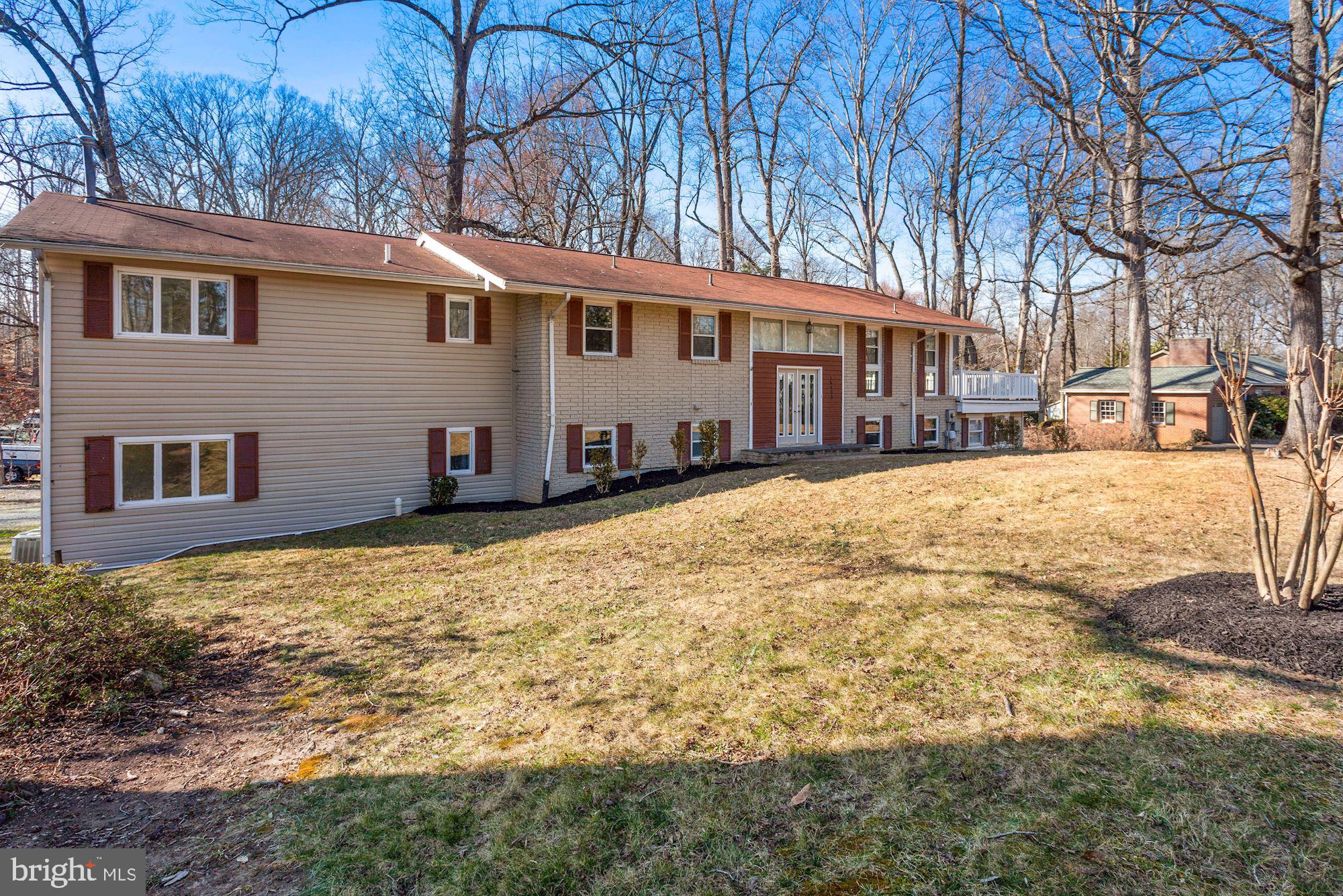 18402 Cedar Drive Triangle, VA 22172 - Photo 3 of 56