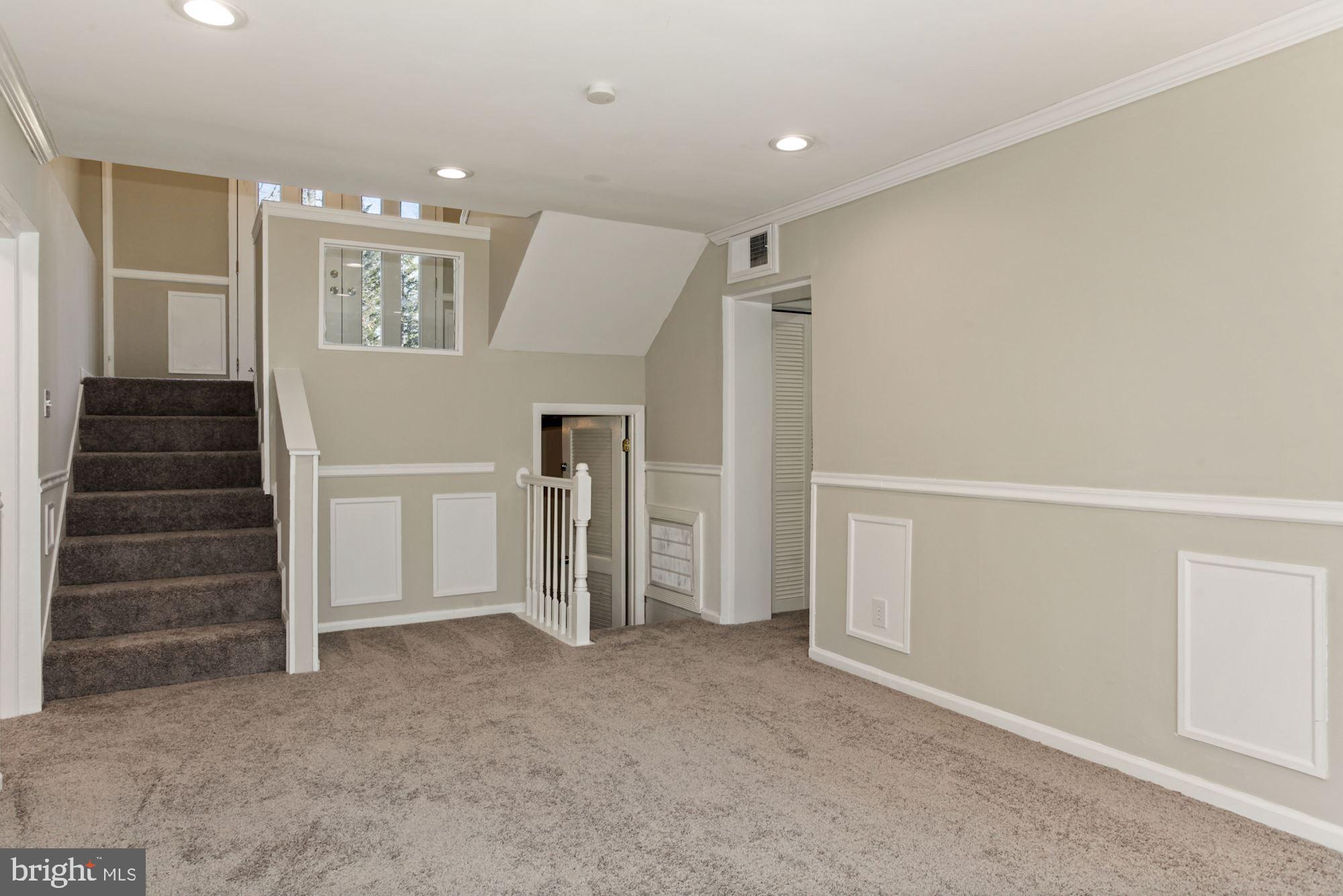 18402 Cedar Drive Triangle, VA 22172 - Photo 7 of 56