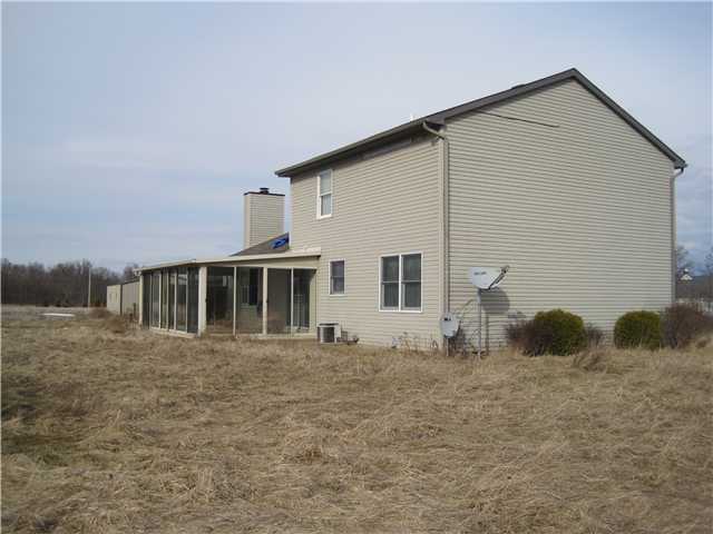 9025 Cochran Road Williamsport, OH 43164 - Photo 2 of 7 Gallery Image 2