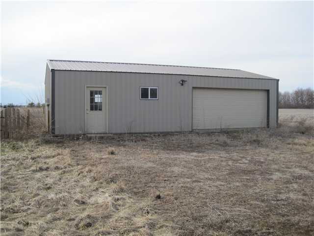 9025 Cochran Road Williamsport, OH 43164 - Photo 3 of 7 Gallery Image 3