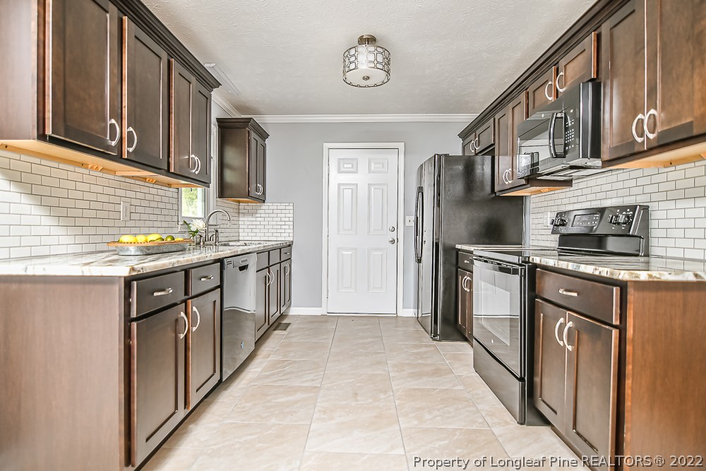 5702 Archer Road Hope Mills, NC 28348 - Photo 11 of 40 Gallery Image 11