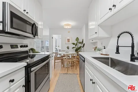 $775,000 | 2308 Schader Drive, Unit 308, Santa Monica, CA 90404