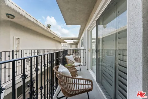 $775,000 | 2308 Schader Drive, Unit 308, Santa Monica, CA 90404