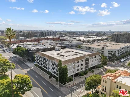 $775,000 | 2308 Schader Drive, Unit 308, Santa Monica, CA 90404