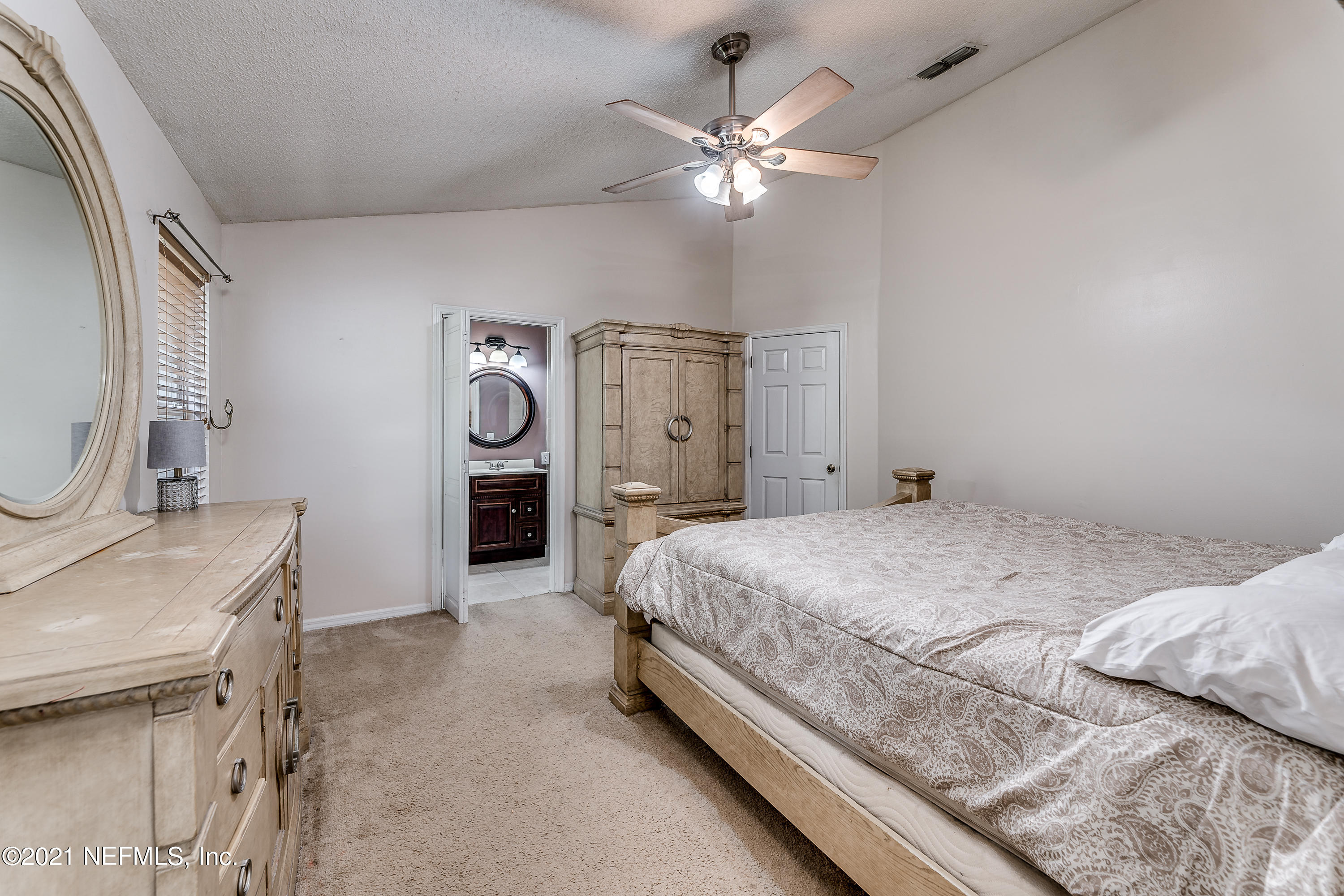 4628 Ridge Point Court Jacksonville, FL 32257 - Photo 16 of 28 4628 Ridge Point Ct (24 of 31)