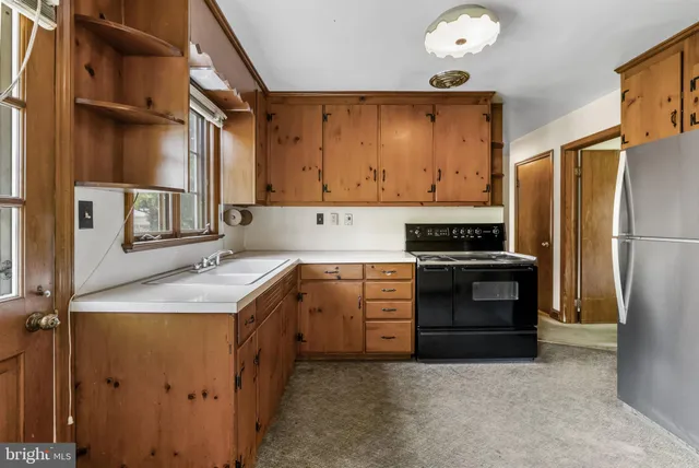 $495,000 | 128 Lawrenceville - Pennington Road, Lawrence Township, NJ 08648