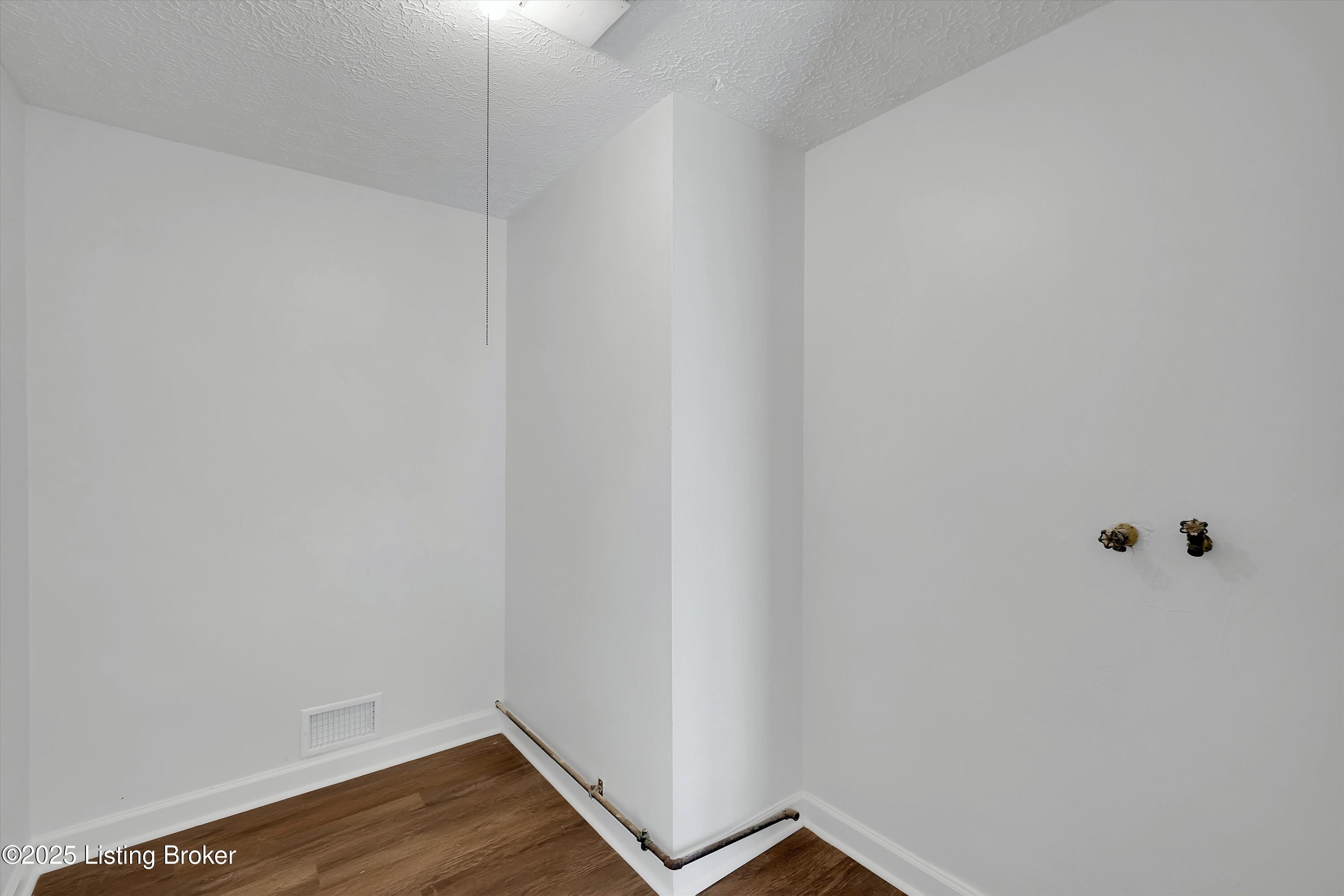 5202 Rodgers Road Louisville, KY 40258 - Photo 21 of 39 21-5202 Rogers Ave