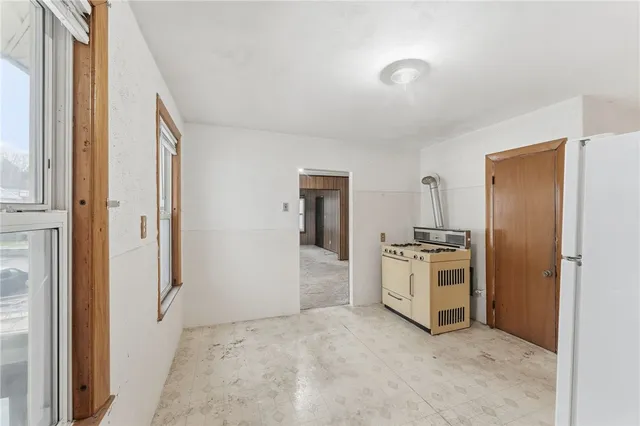 $415,000 | 5 Branch Avenue, North Smithfield, RI 02896