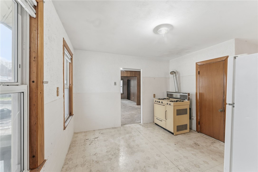 5 Branch Avenue North Smithfield, RI 02896 - Photo 11 of 17