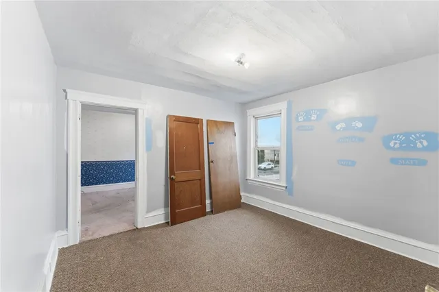 $415,000 | 5 Branch Avenue, North Smithfield, RI 02896