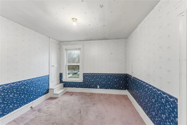 $415,000 | 5 Branch Avenue, North Smithfield, RI 02896