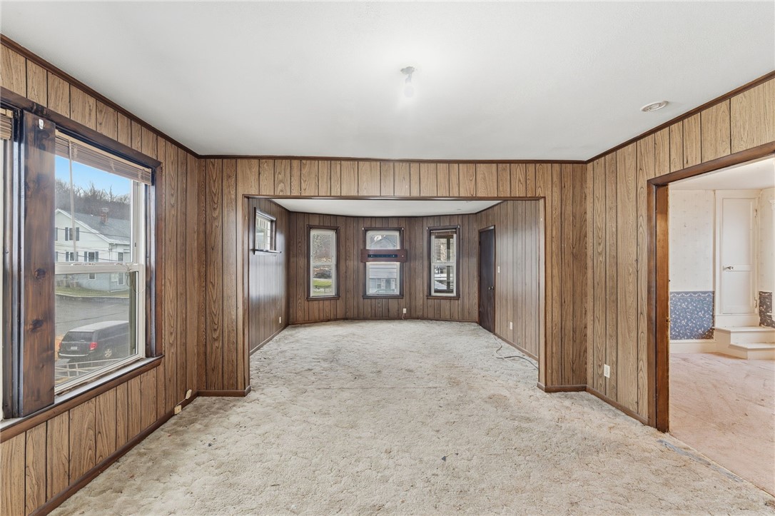 5 Branch Avenue North Smithfield, RI 02896 - Photo 16 of 17