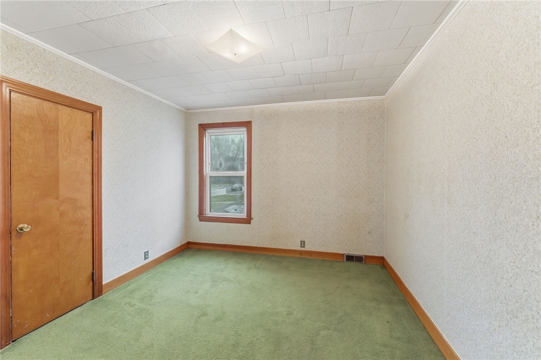 5 Branch Avenue North Smithfield, RI 02896 - Photo 9 of 17