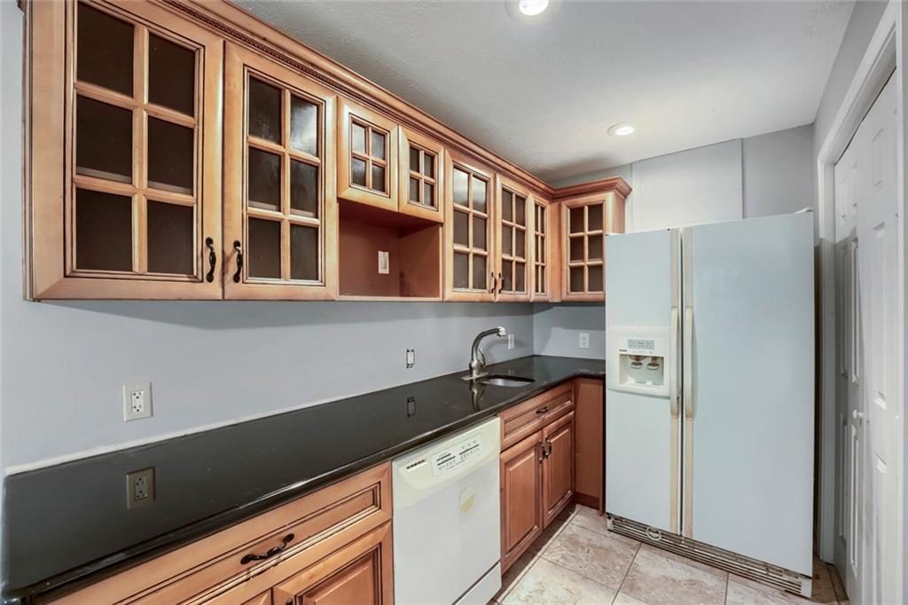 2128 Cluster Lane Grayson, GA 30017 - Photo 9 of 44