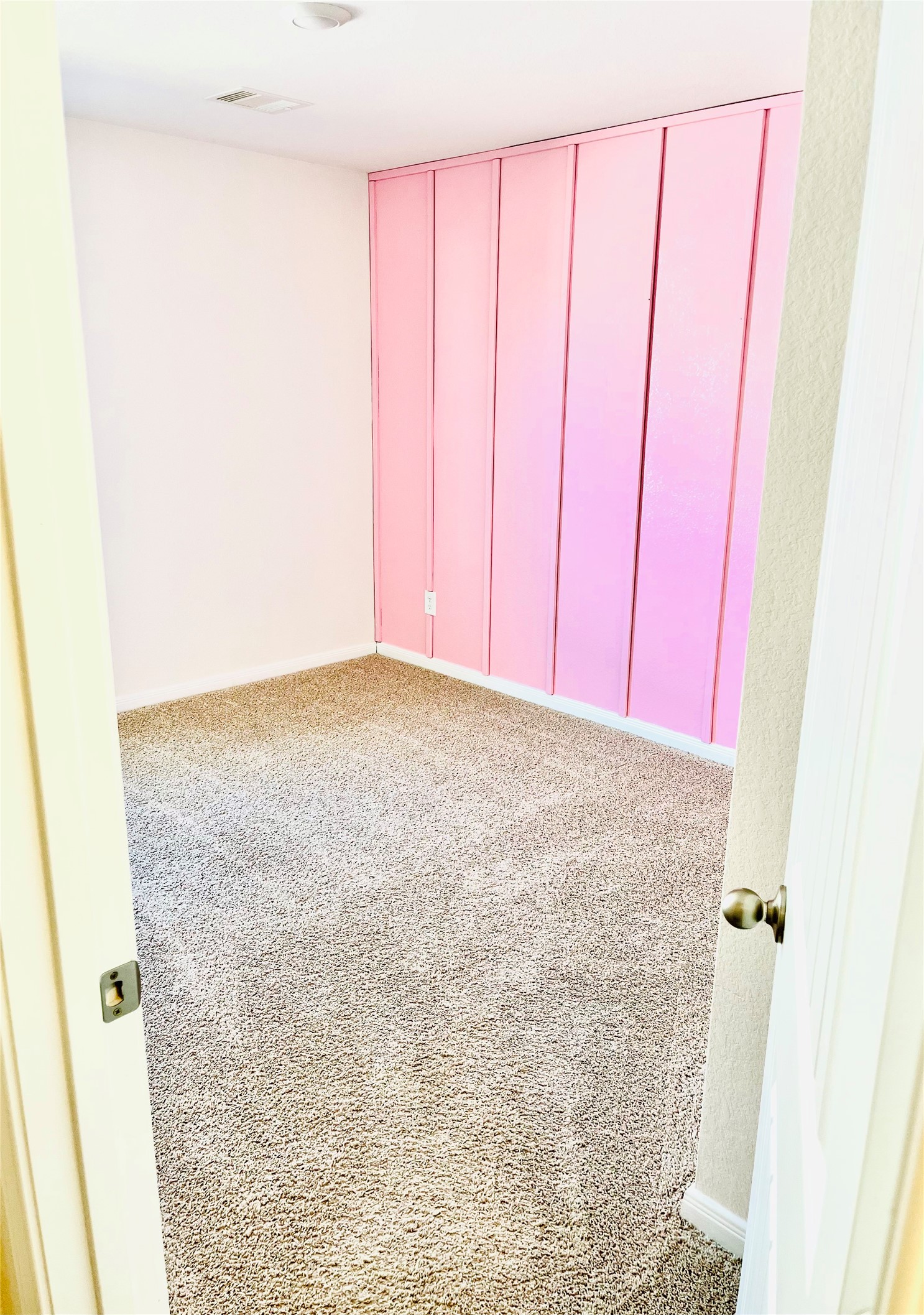 1420 London Way Lockhart, TX 78644 - Photo 5 of 12 a view of an empty room
