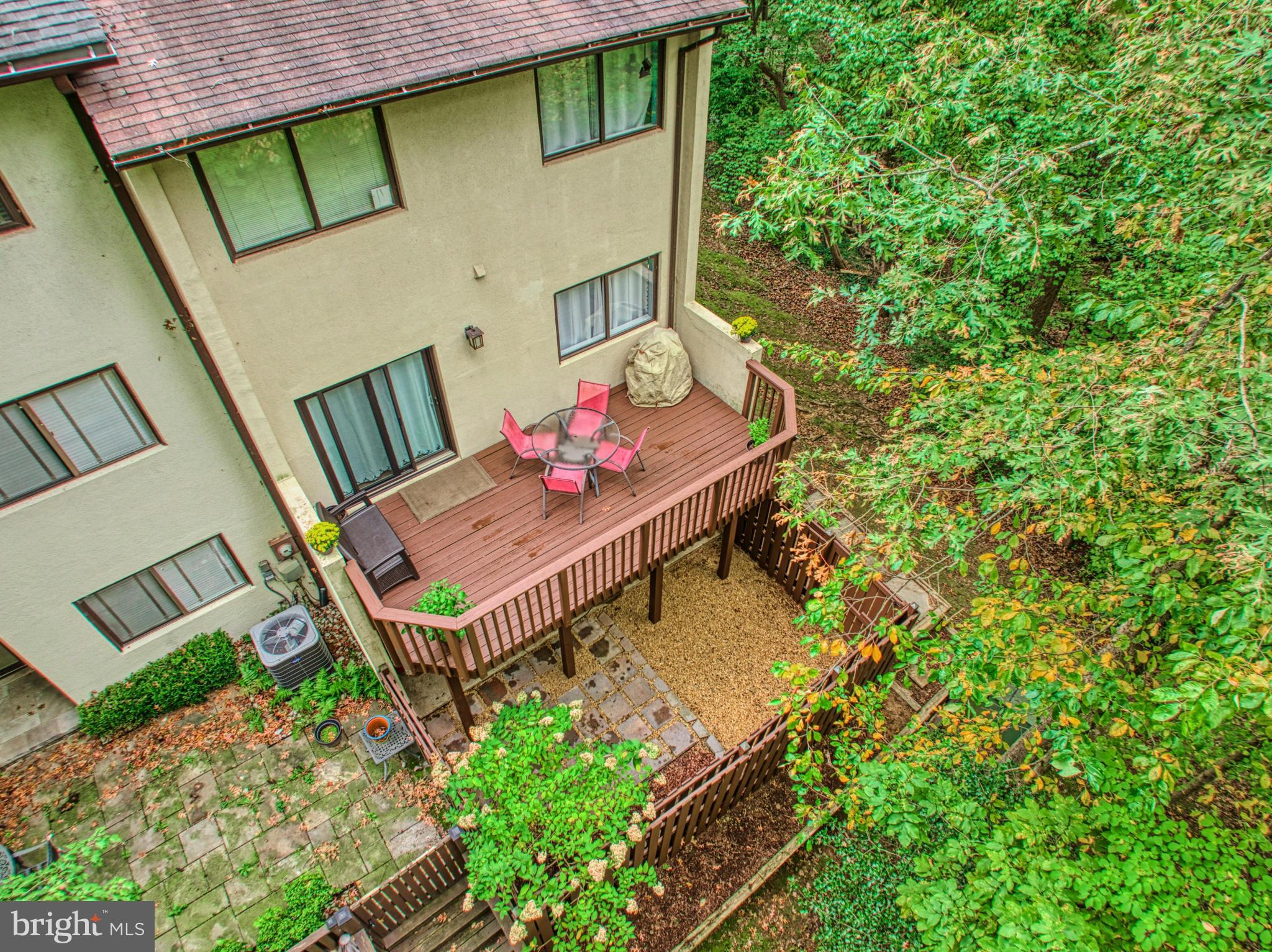 11979 Barrel Cooper Court Reston, VA 20191 - Photo 13 of 35 Well! This is a 20 x 9 deck w/fenced patio below