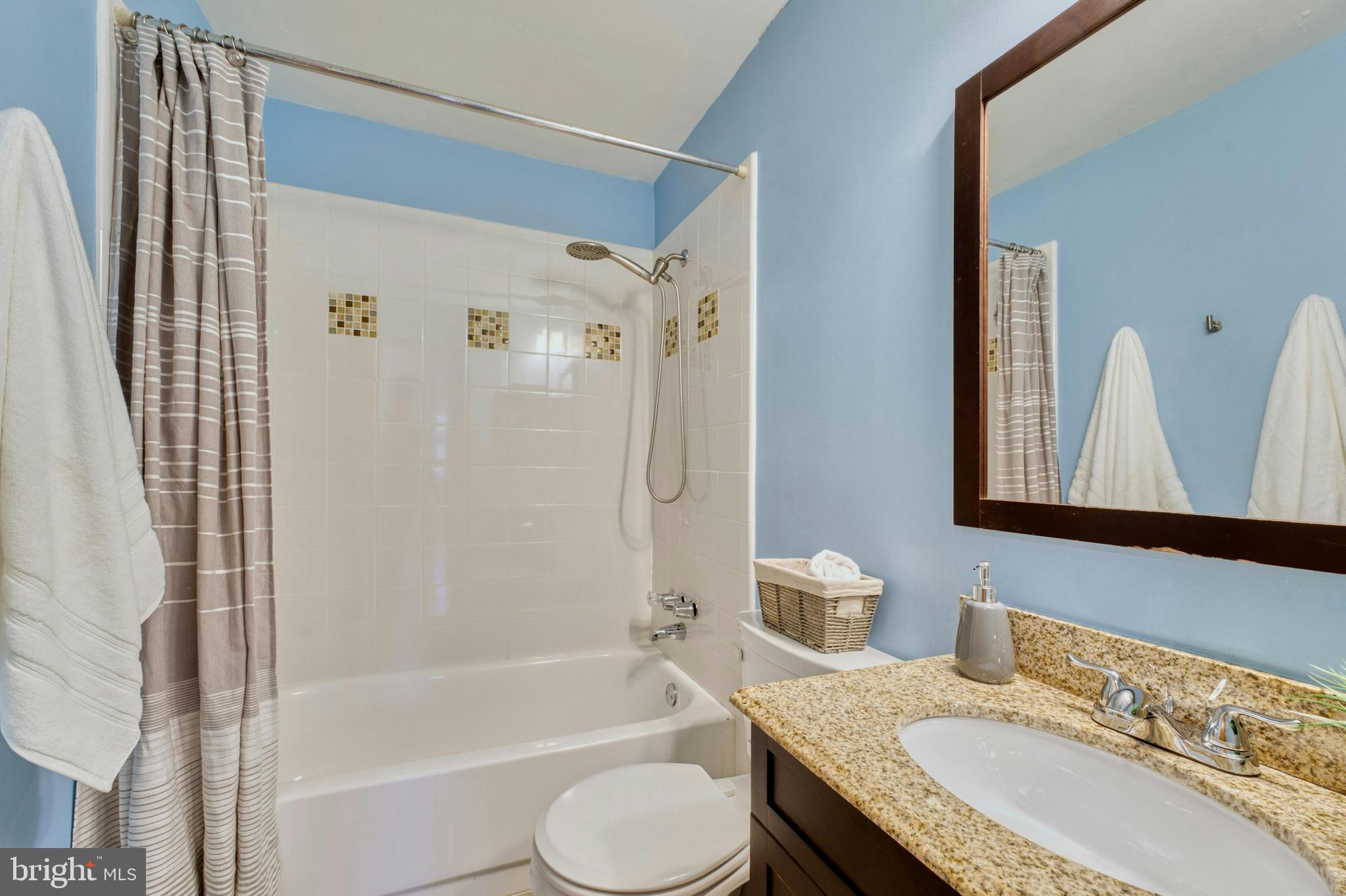 11979 Barrel Cooper Court Reston, VA 20191 - Photo 22 of 35 Updated Full Bath
