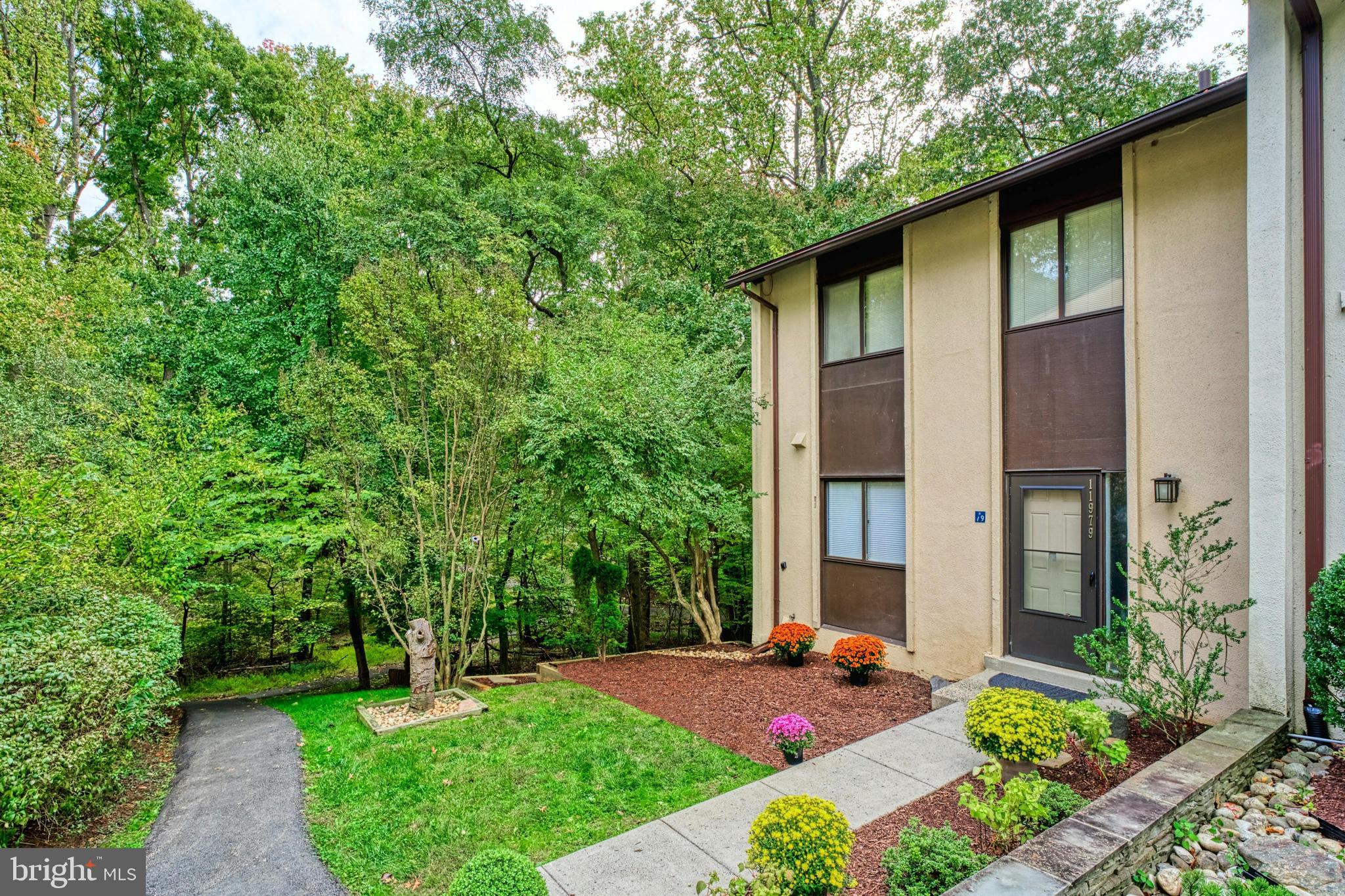 11979 Barrel Cooper Court Reston, VA 20191 - Photo 3 of 35 This is Tanner Cluster!