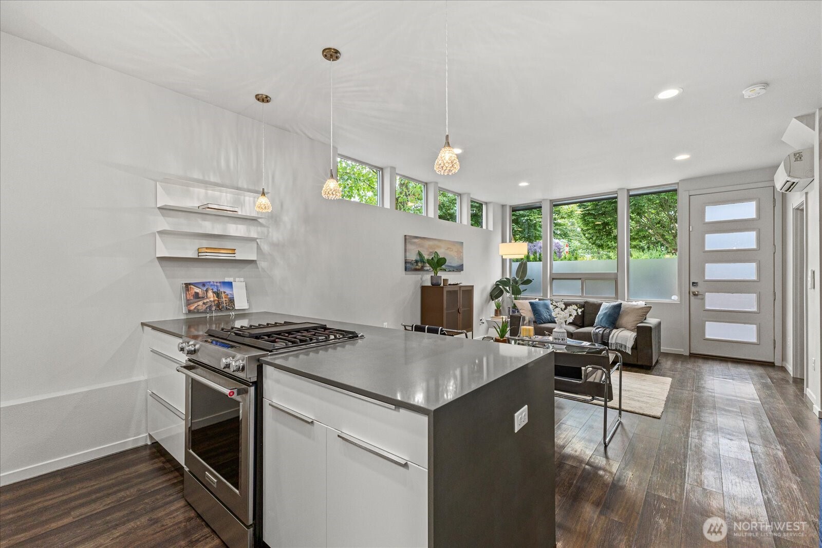 4300 Southwest Mills Street Seattle, WA 98136 - Photo 13 of 30