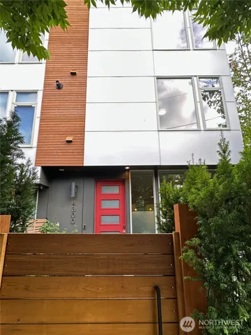 $725,000 | 4300 Southwest Mills Street, Seattle, WA 98136
