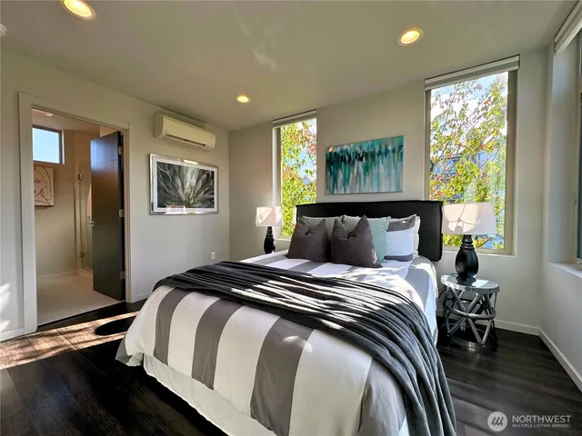 $725,000 | 4300 Southwest Mills Street, Seattle, WA 98136